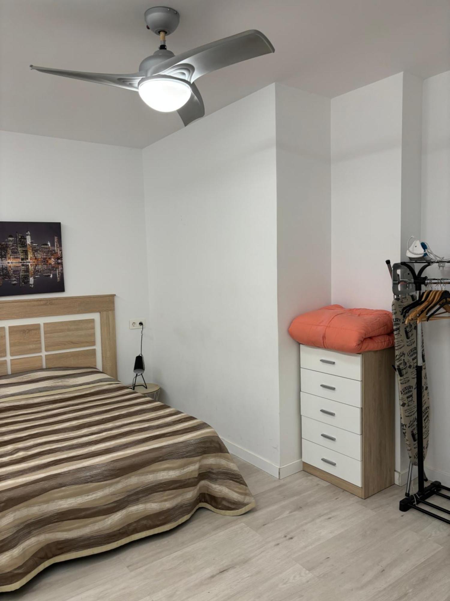 Apartamento Blanco Y Negro En El Centro Alicante Exterior foto